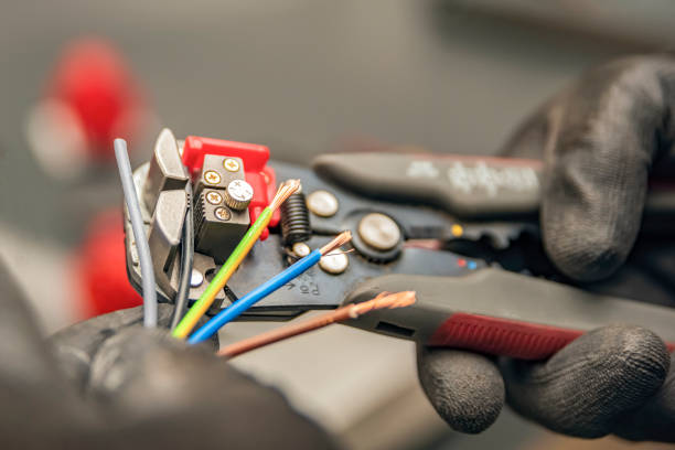 Best Electrical Installation Contractor  in North Sioux City, SD